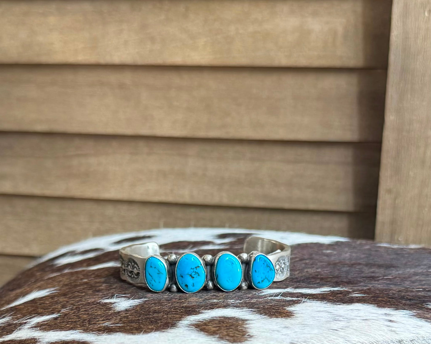 4 Stone Oval Sleeping Beauty Cuff *Native