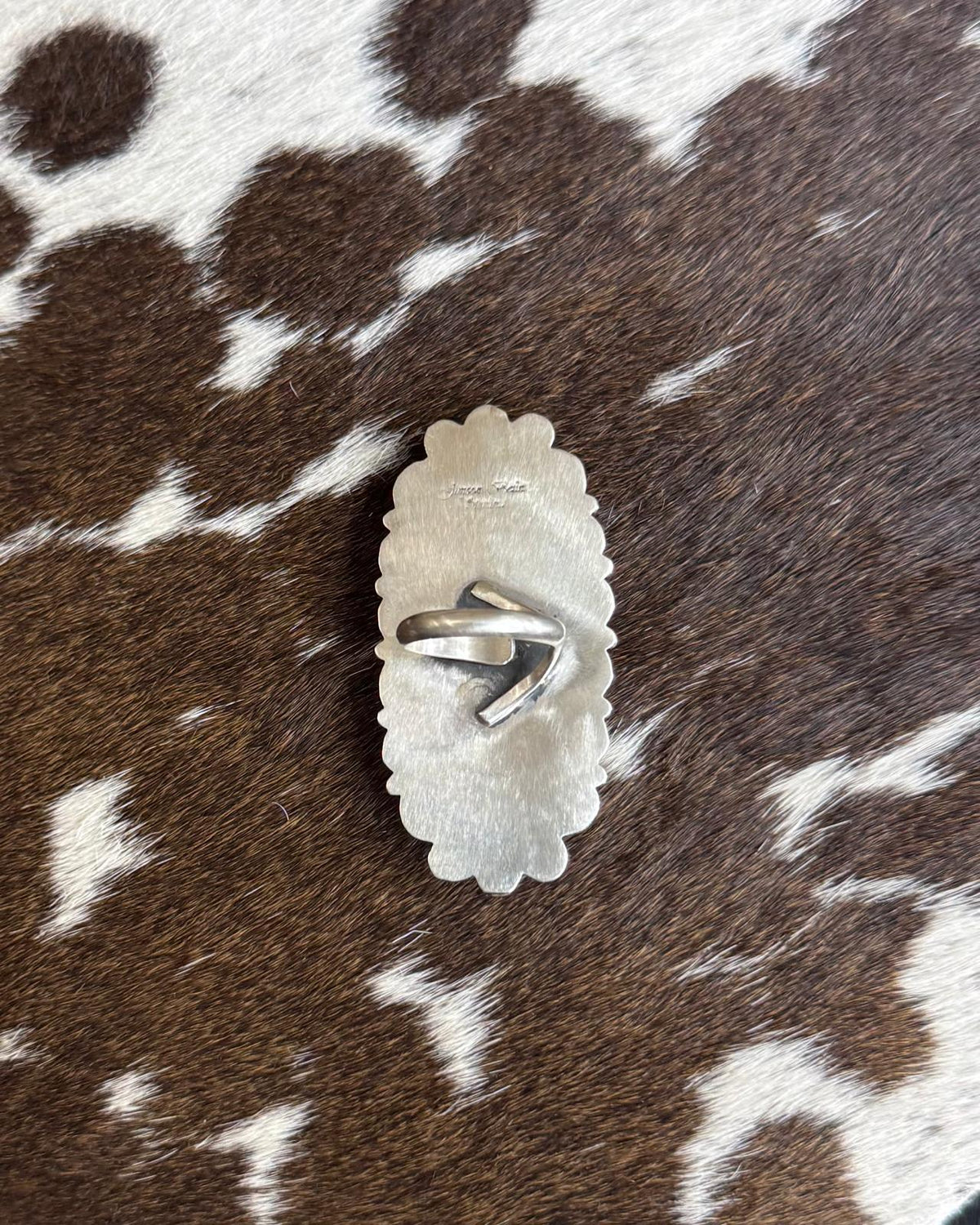 Green Long Oval Starburst Ring Adj. *Native
