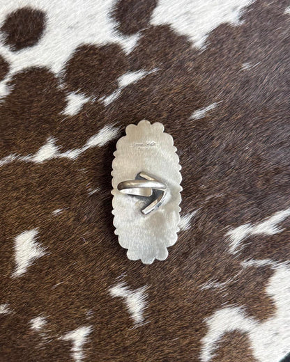 Green Long Oval Starburst Ring Adj. *Native