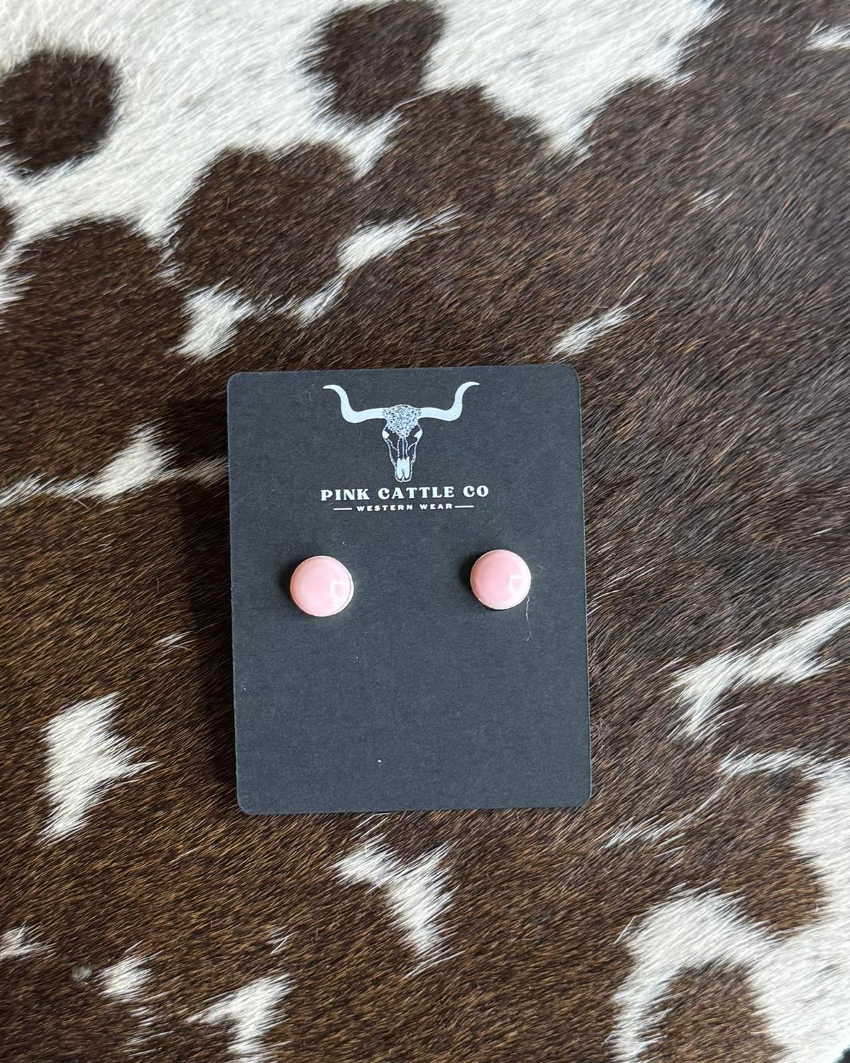 Mini Round Pink Conch Stud *NonNative