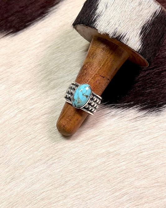 Sz 5 Studded Everyday Ring *NonNative
