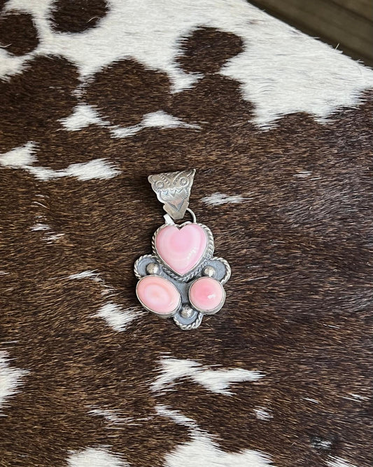 Pink Conch 3 Stone Heart Pendant *Native