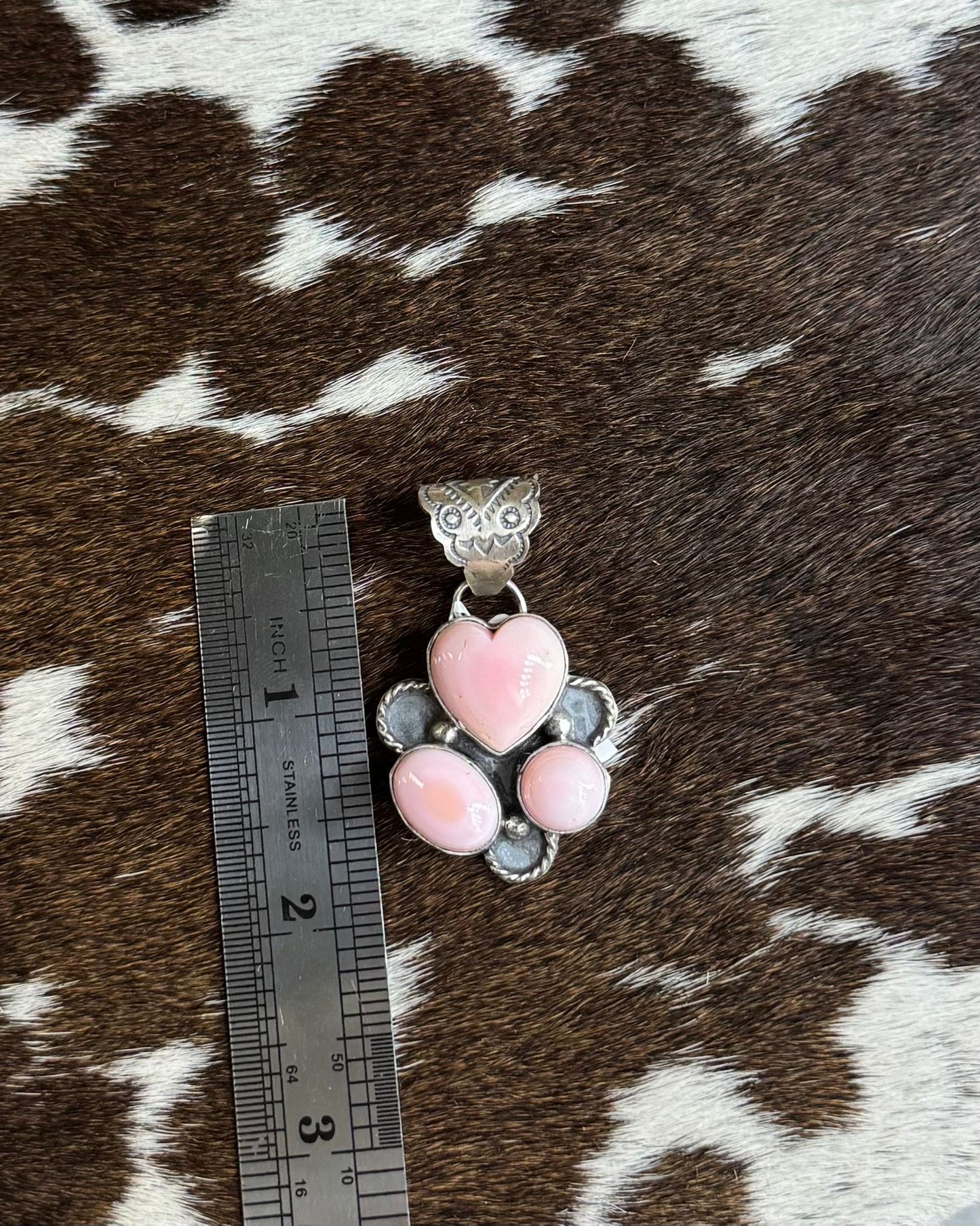 Pink Conch 3 Stone Heart Pendant *Native