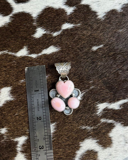 Pink Conch 3 Stone Heart Pendant *Native
