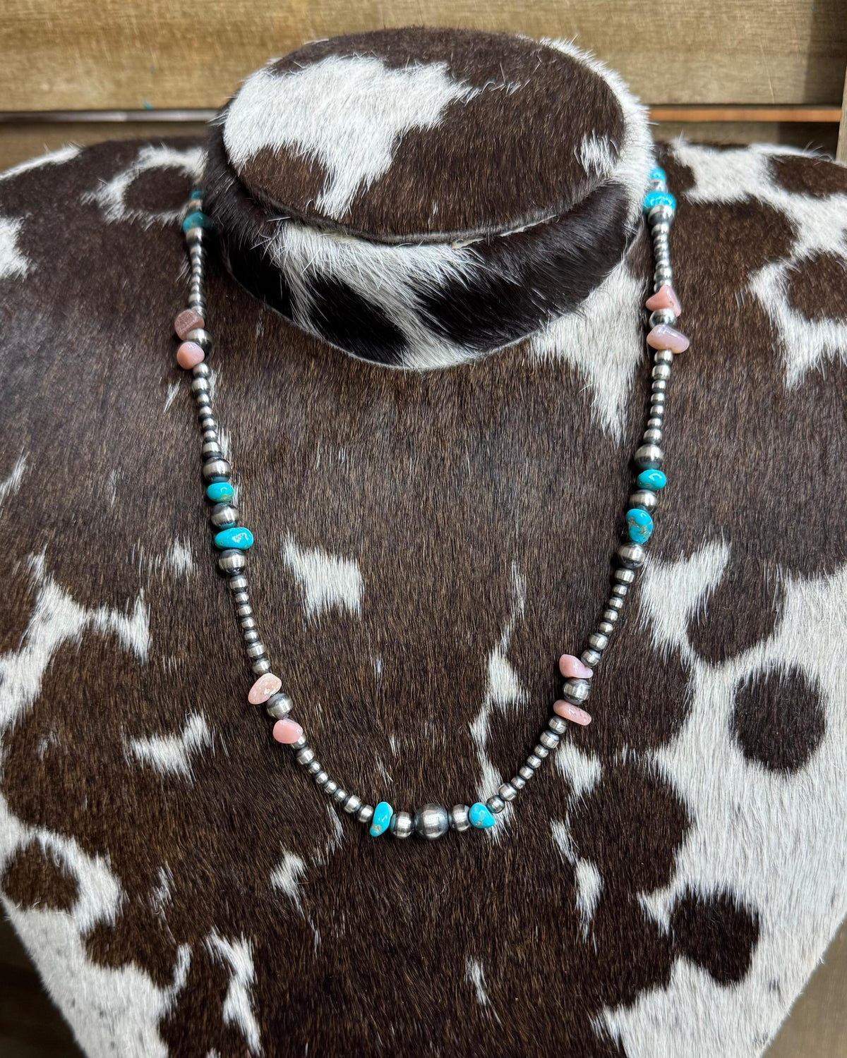 20" Turquoise & Pink Conch Pearl Necklace