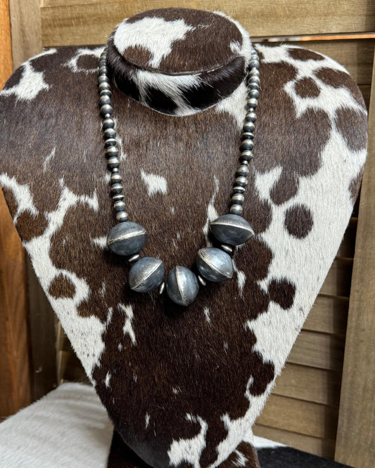 22" Chimney Butte Handmade Big Pearl Necklace *Native