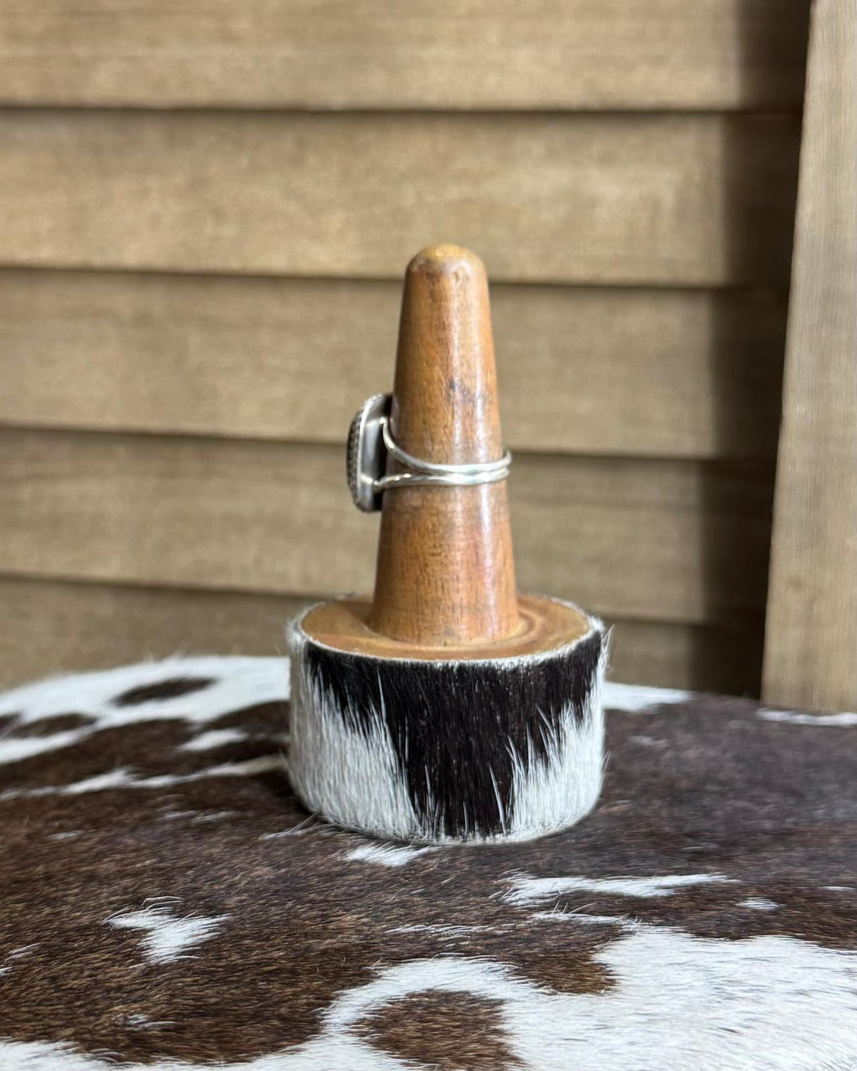 Sz 8.5 Square Kingman & Brown Ring *Native