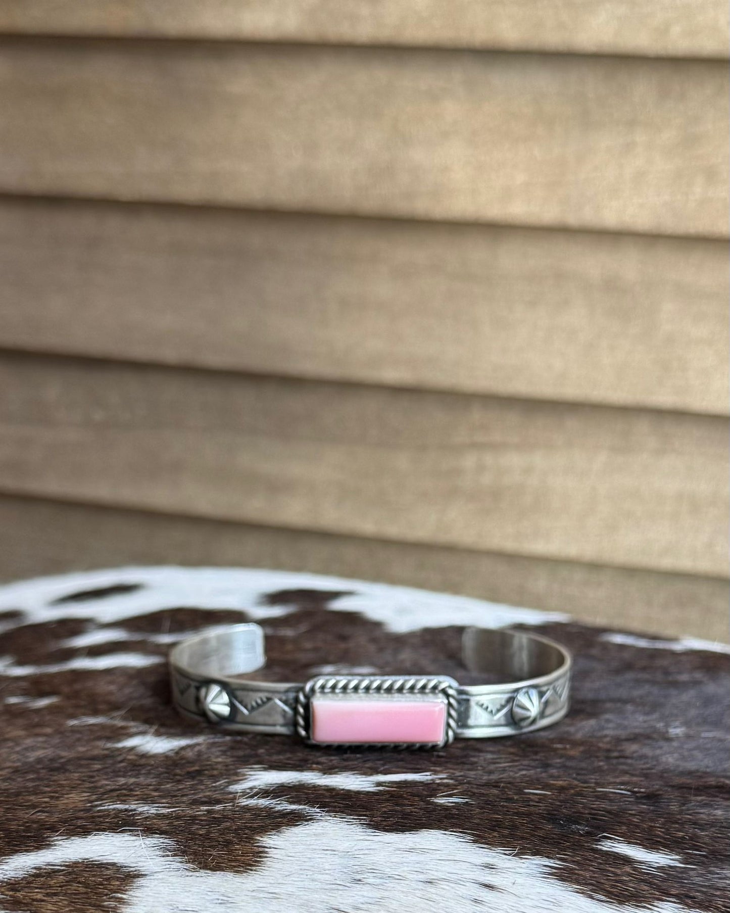 Pink Conch Bar Sterling Cuff *Native