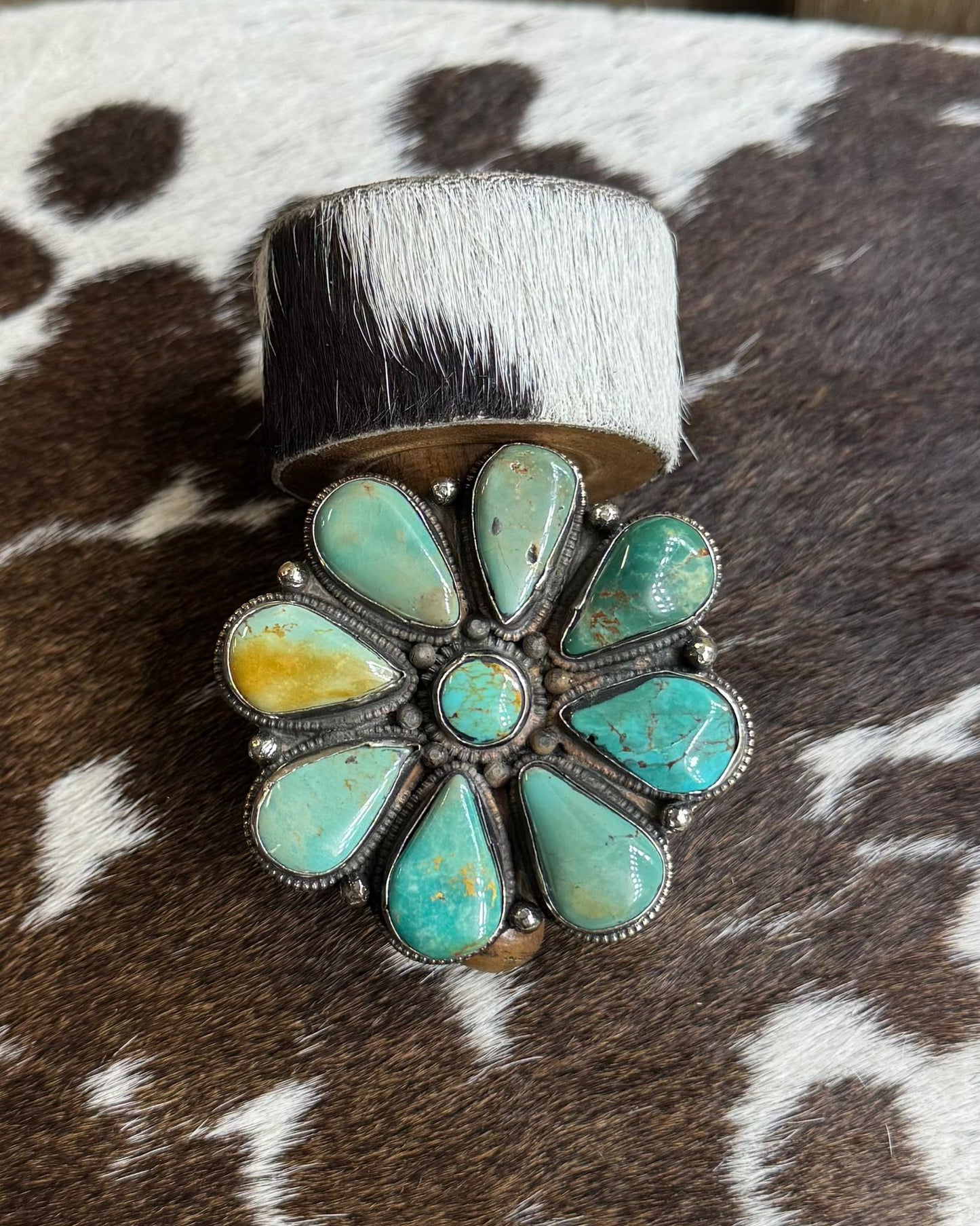 Cluster Tibet Adj Ring