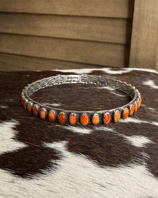 Sz 8 Oval Spiny Stone Bangle *Native