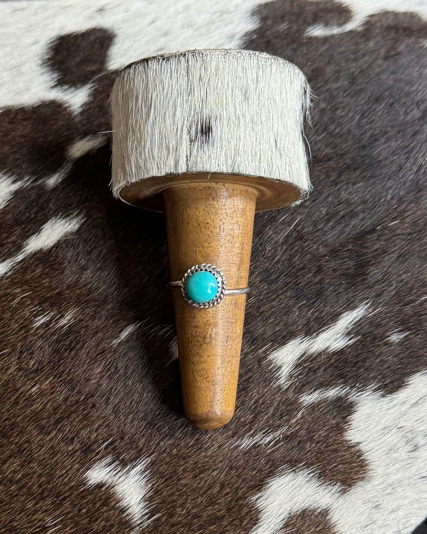 Simple Single Stone Ring *Native