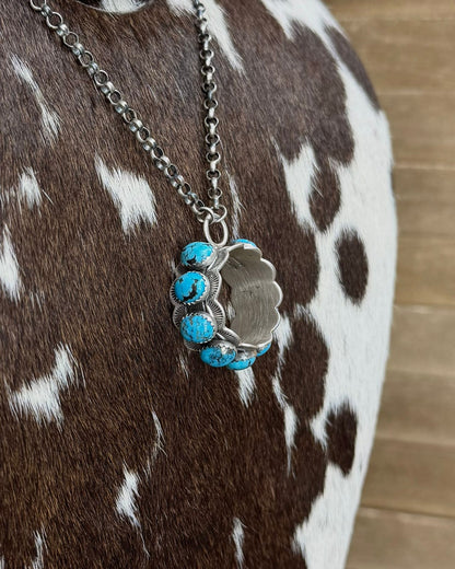 18" Scalloped Turquoise Necklace *Native