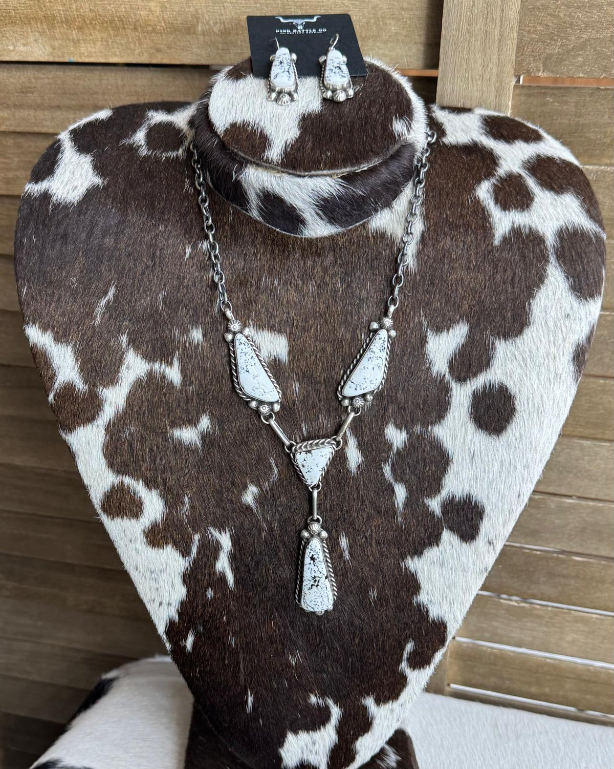 White Buffalo Lariat *Native