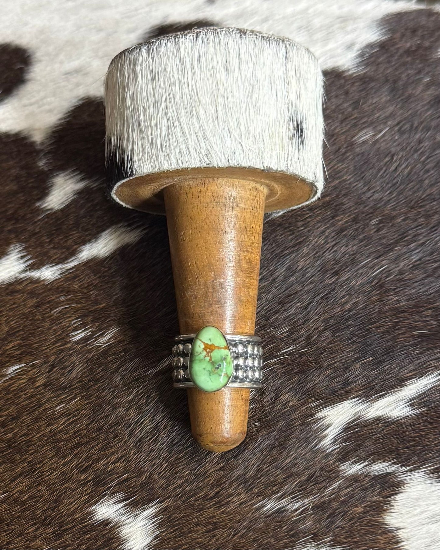 Sz 5 Studded Everyday Ring *NonNative